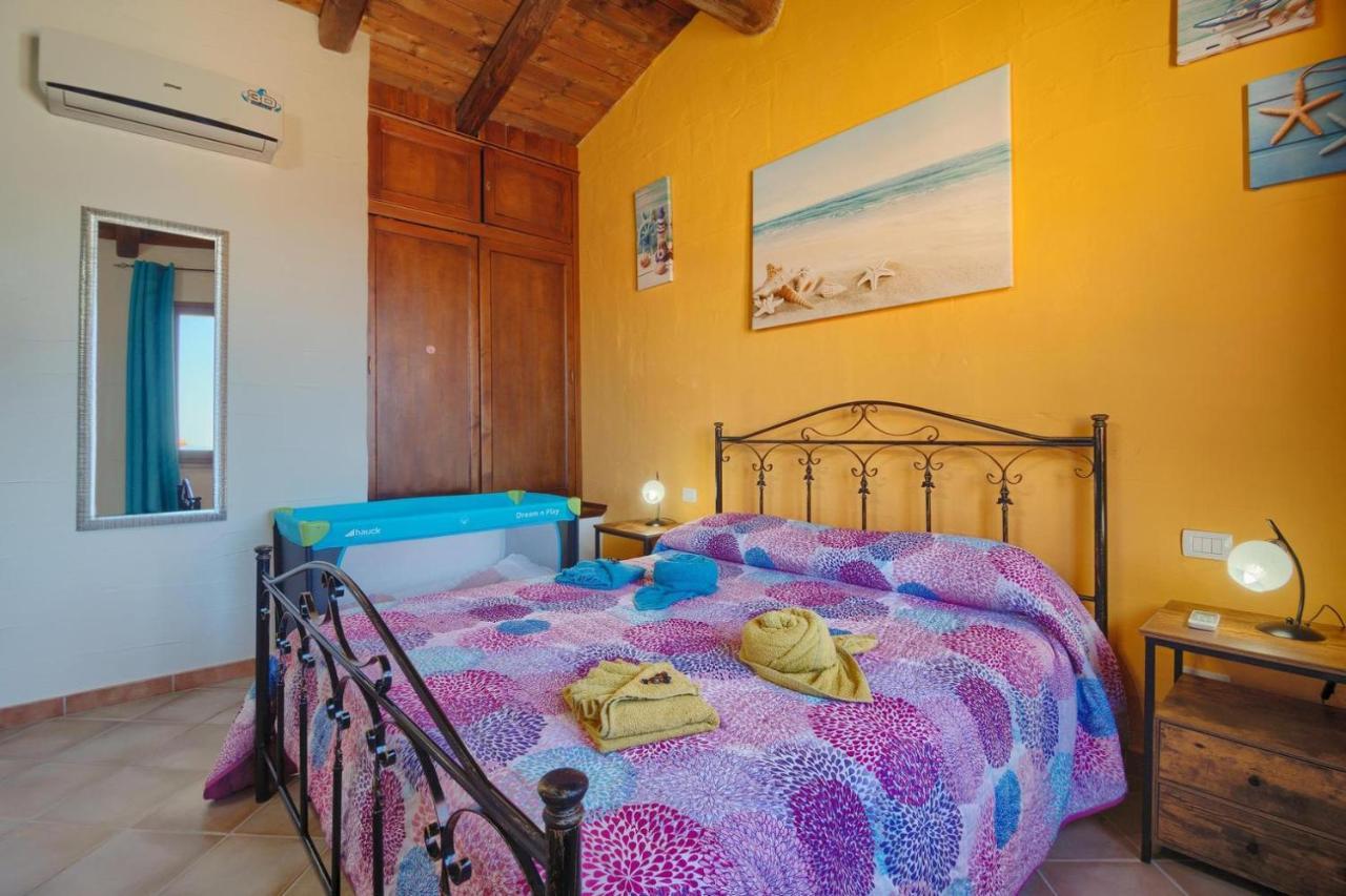 L'Estasi Tanca Piras A Bordo Piscina Con Vista Mare Villa Nebida Buitenkant foto