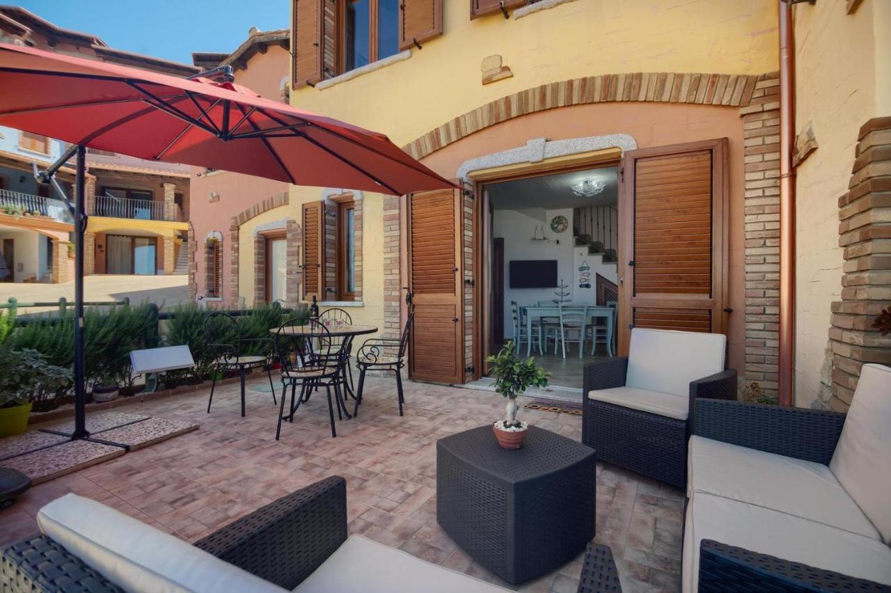 L'Estasi Tanca Piras A Bordo Piscina Con Vista Mare Villa Nebida Buitenkant foto