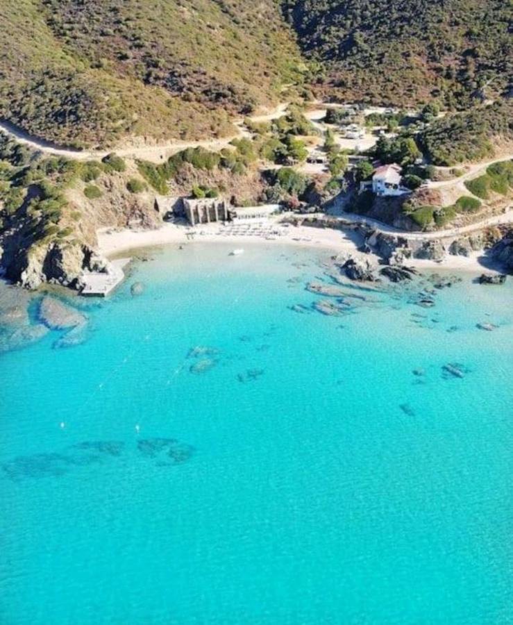 L'Estasi Tanca Piras A Bordo Piscina Con Vista Mare Villa Nebida Buitenkant foto